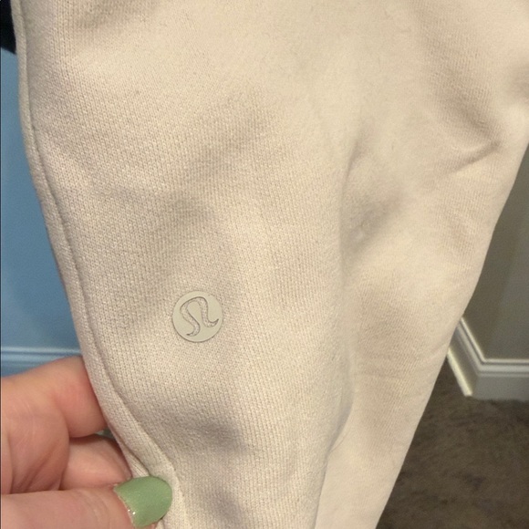 lululemon athletica cream joggers - Picture 6 of 8